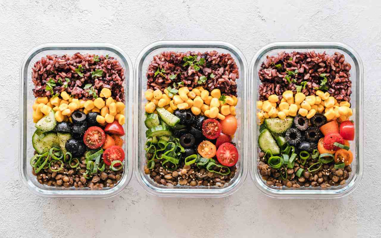 Meal prep u staklenim činijama